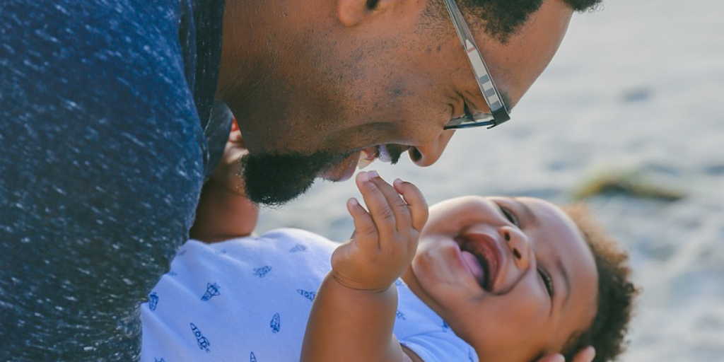 MODERN PARENTING IS BALANCING WORK AND FAMILY LIFE AS A DAD